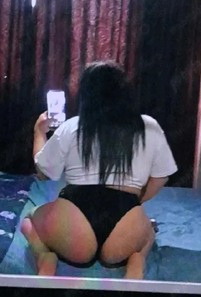 Brunetă, fotografia 1